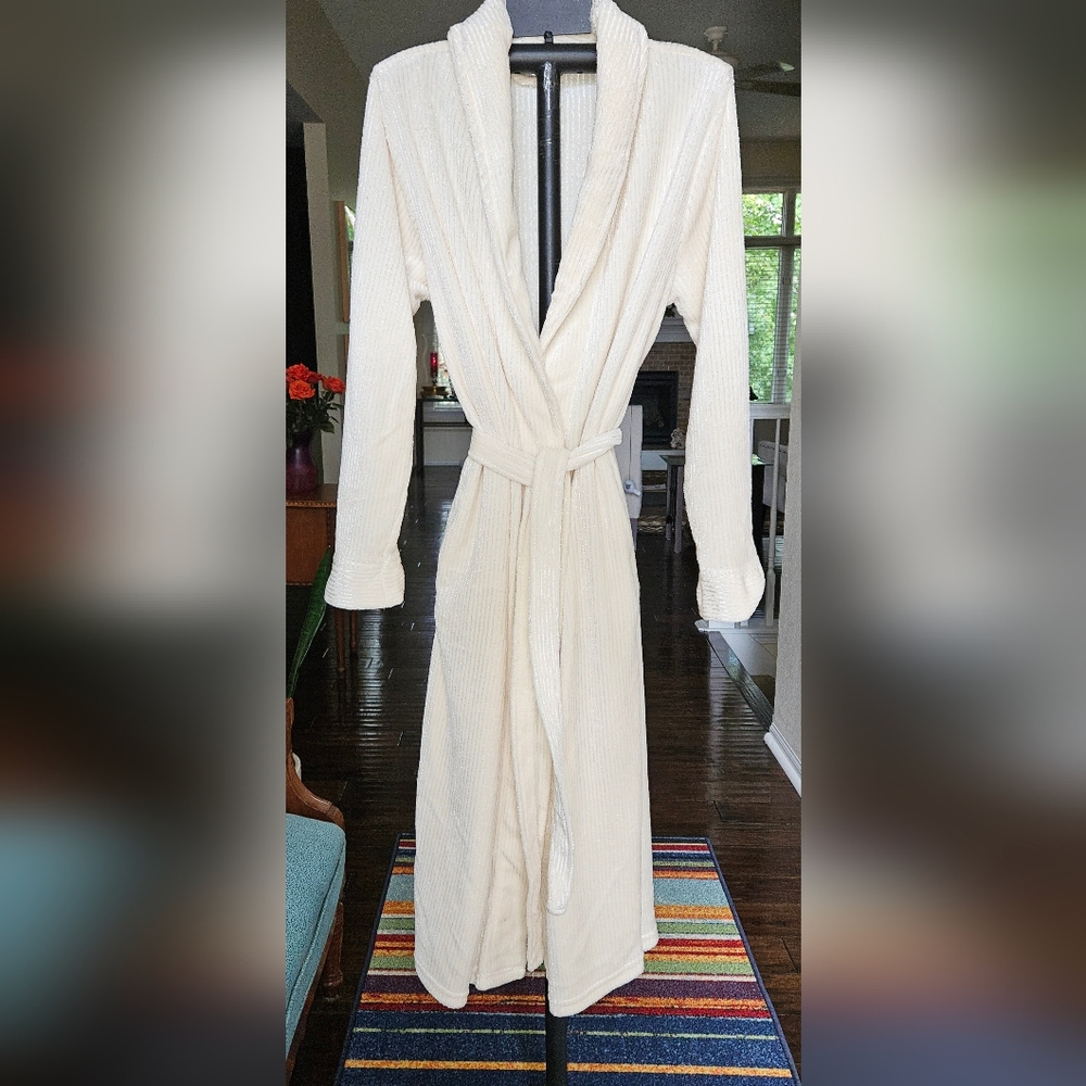 Cream Plush Robe Ribbed w Slight Shimmering Effect Sz L Pajama Lounge